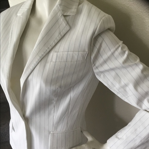 BODY BY VICTORIA " The Christie Fit"  WOMEN’S 2 PC WHITE PINSTRIPE  POWERSUIT - Picture 4 of 15